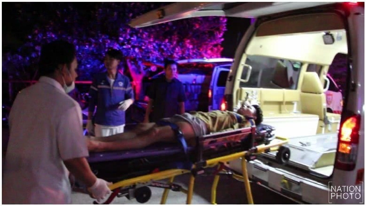 หนุ่มน้อยใจแฟน มีดแทงตัวเองสาหัส 