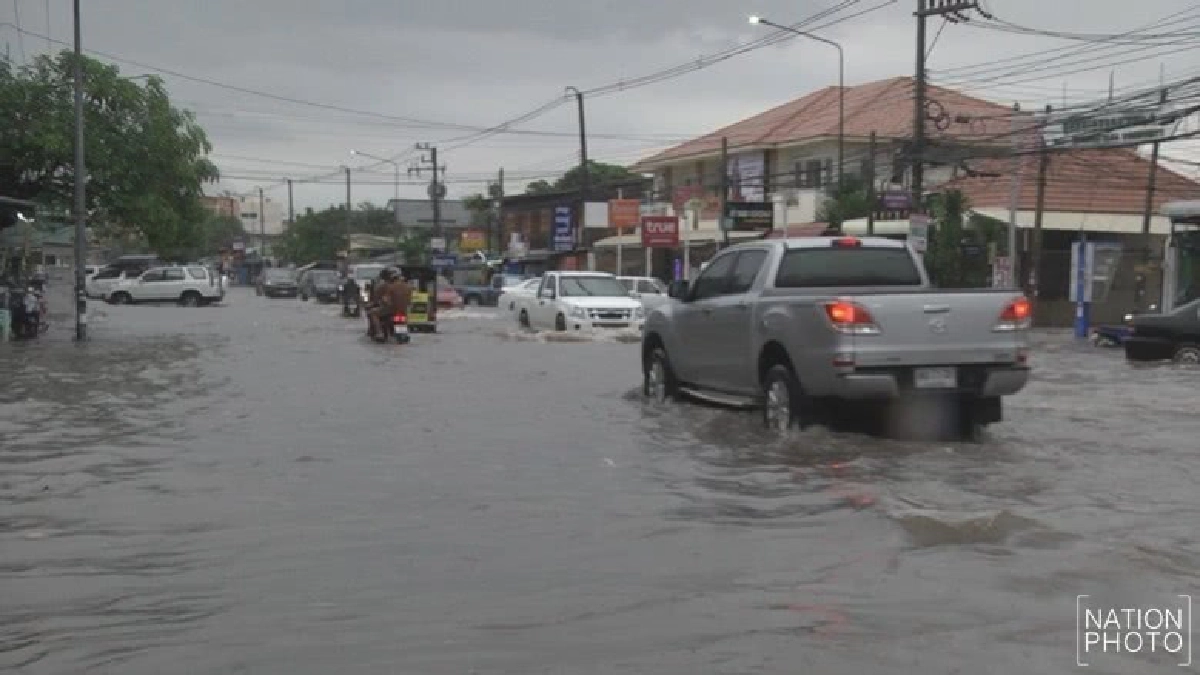 โคราชฝนตกหนักน้ำท่วมสูง! โคราชฝนตกหนักน้ำท่วมสูง!