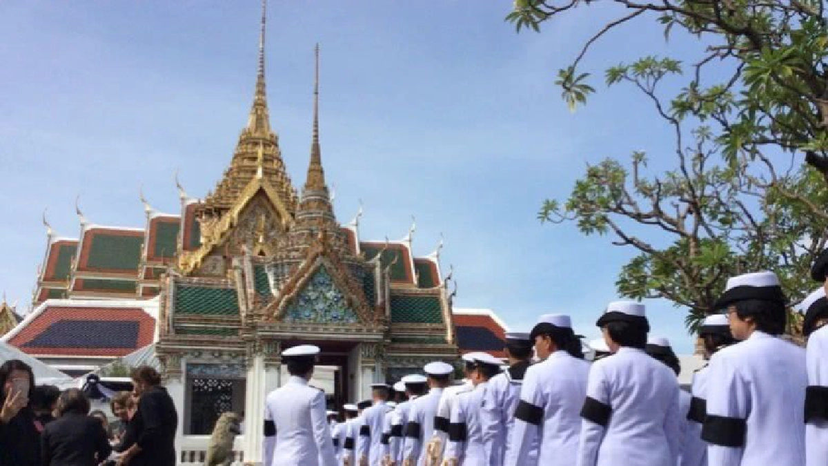 คณะบุคคลเป็นเจ้าภาพบำเพ็ญกุศล-พระสงฆ์ 10 รูป สวดพระพุทธมนต์