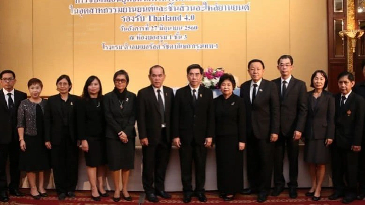 ก.แรงงาน พัฒนาแรงงานยานยนต์ รับไทยแลนด์ 4.0