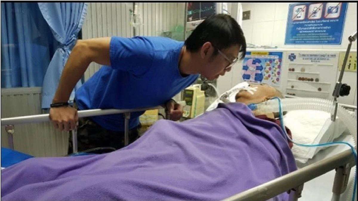 แฟนคลับส่งกำลังใจให้ ‘ทัช’ หามพ่อส่งรพ. แฟนคลับส่งกำลังใจให้ ‘ทัช’ หามพ่อส่งรพ.