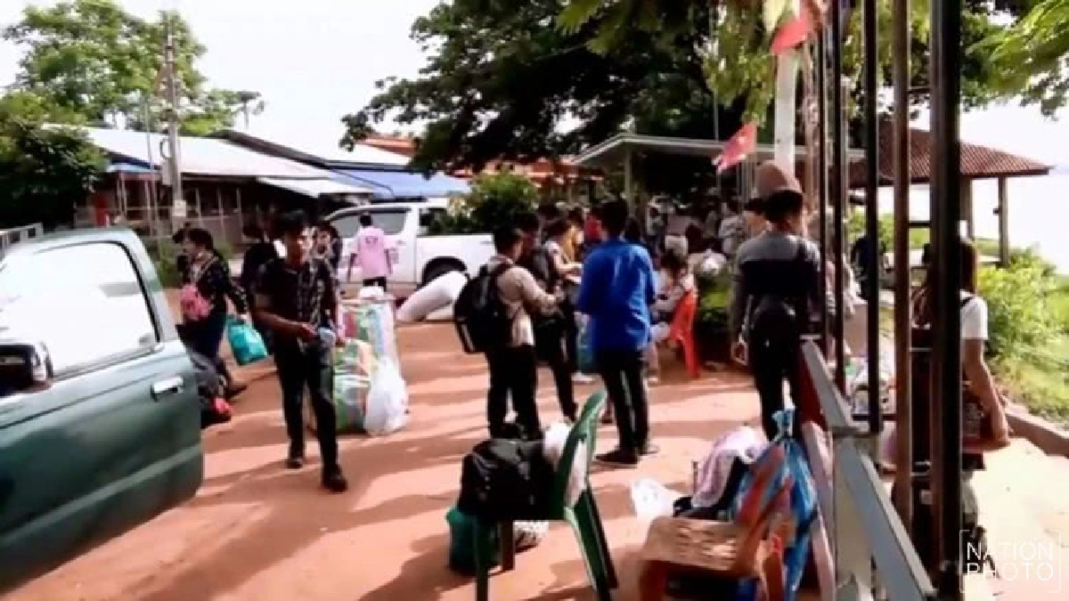 'แรงงานลาว'แห่กลับบ้าน เร่งทำบัตร MOU 'แรงงานลาว'แห่กลับบ้าน เร่งทำบัตร MOU