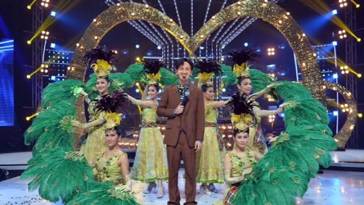 'ซานิ-ชิน' ชุบชีวิตราชานักร้องในตำนาน กลับมาเรียกเสียงกรี๊ด!