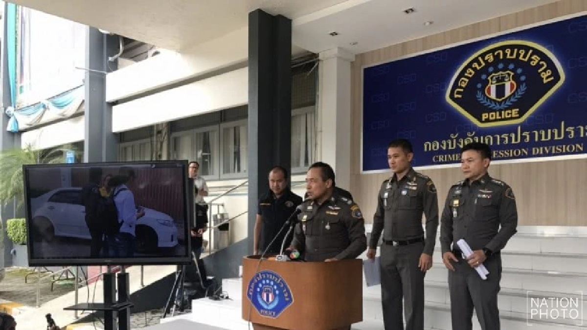 กองปราบฯ จับหนุ่มเปิดเฟซบุ๊กตุ๋นดาวน์รถเหยื่อ 65 คัน กองปราบฯ จับหนุ่มเปิดเฟซบุ๊กตุ๋นดาวน์รถเหยื่อ 65 คัน