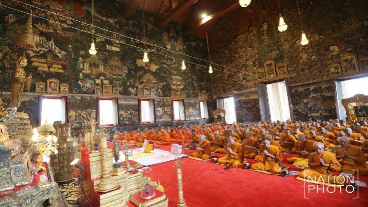 พระพรหมดิลก นำสวดพระพุทธมนต์ถวายเป็นพระราชกุศลในหลวง ร.9