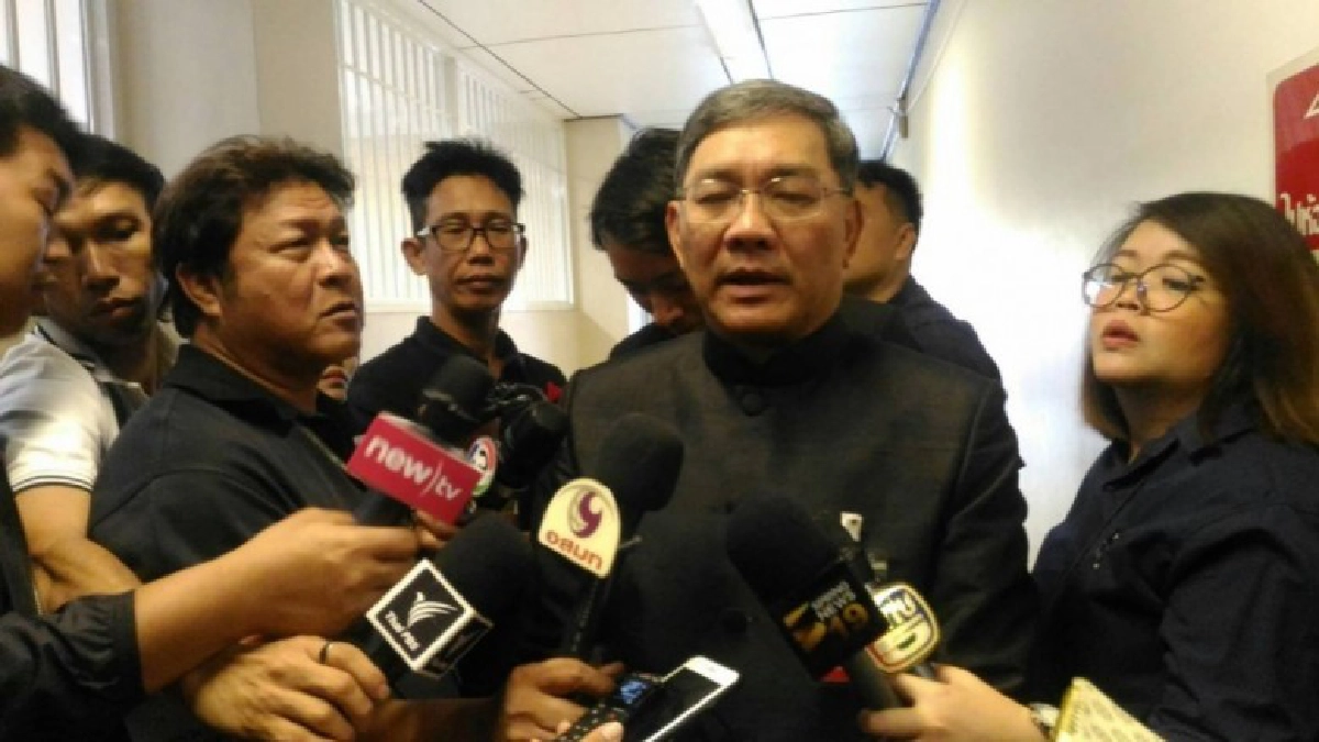 "บุญสร้าง"นั่งปธ.ปฏิรูปตำรวจใช่สั่งคนอื่นได้ !!! "บุญสร้าง"นั่งปธ.ปฏิรูปตำรวจใช่สั่งคนอื่นได้ !!!