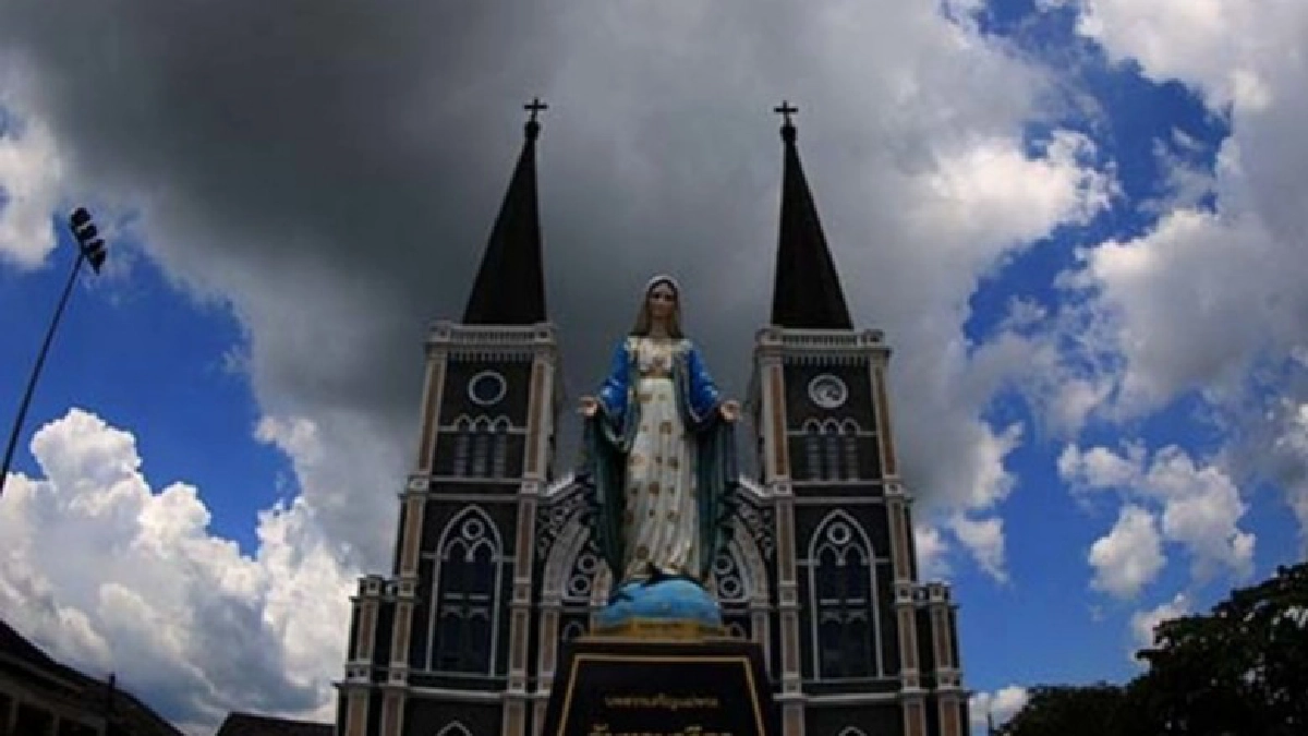 วัดคาทอลิกหรืออาสนวิหารพระนางมารีอาปฏิสนธินิรมล จันทบุรี จ.จันทบุรี