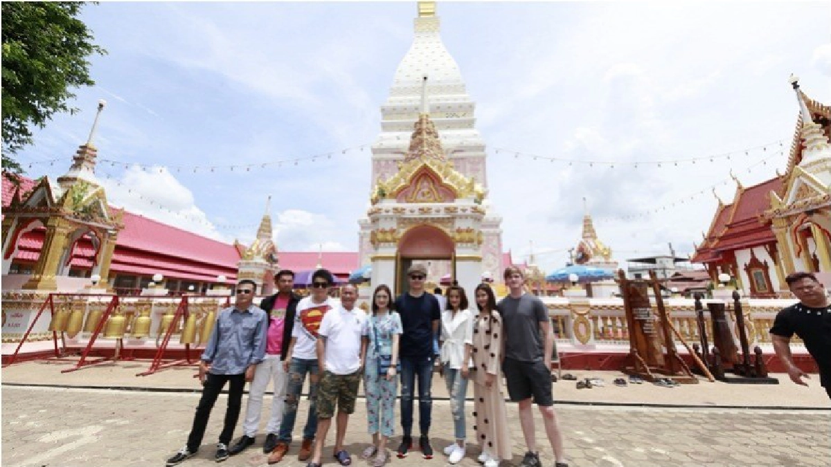 “โตโน่-หม่ำ” นำทีมนักแสดง “ส่มภัคเสี่ยน” ม่วนซื่น นครพนม “โตโน่-หม่ำ” นำทีมนักแสดง “ส่มภัคเสี่ยน” ม่วนซื่น นครพนม