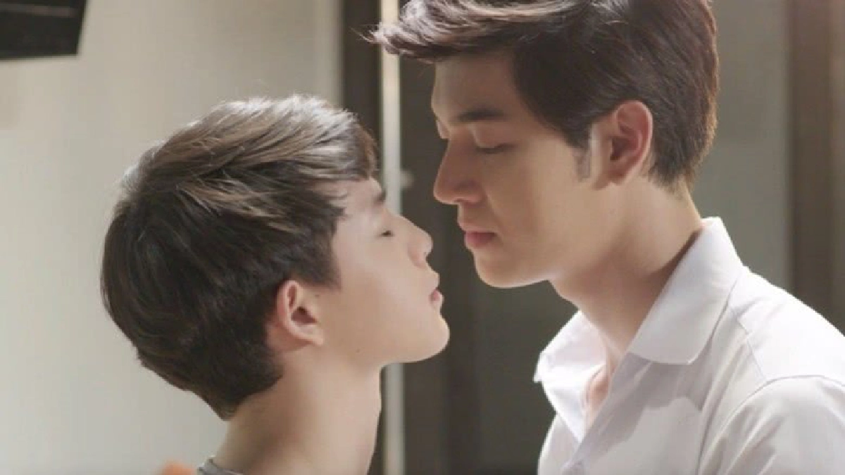'บาส' หลับตาพริ้ม ลุ้นจูบจาก 'ก๊อต' 