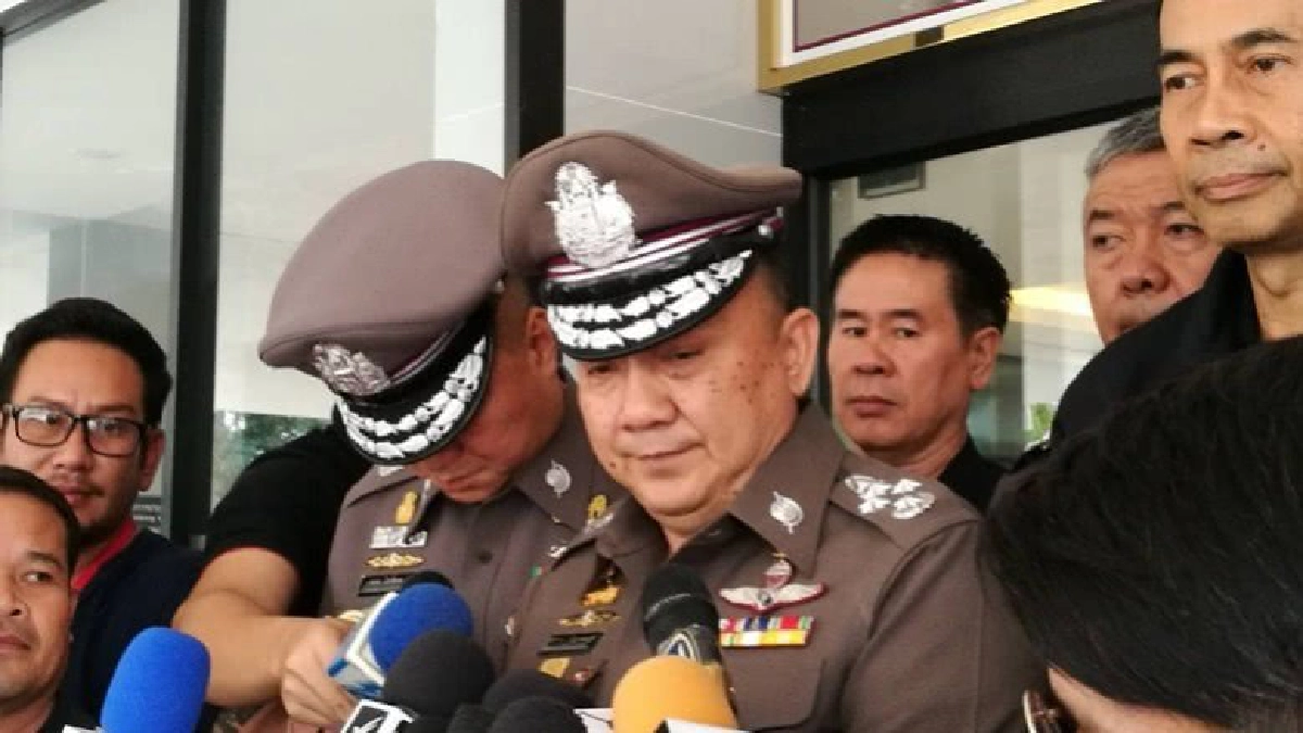 "ศรีวราห์” ถกกองปราบสอบคดีออกหมายจับผิดตัว