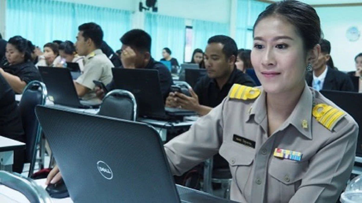 PLC สังคมออนไลน์สำหรับการเรียนการสอน        