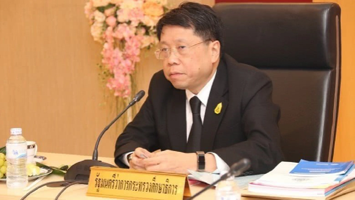 ทุ่ม5พันล.ให้หัวละหมื่นพัฒนาครู2แสนคน ทุ่ม5พันล.ให้หัวละหมื่นพัฒนาครู2แสนคน