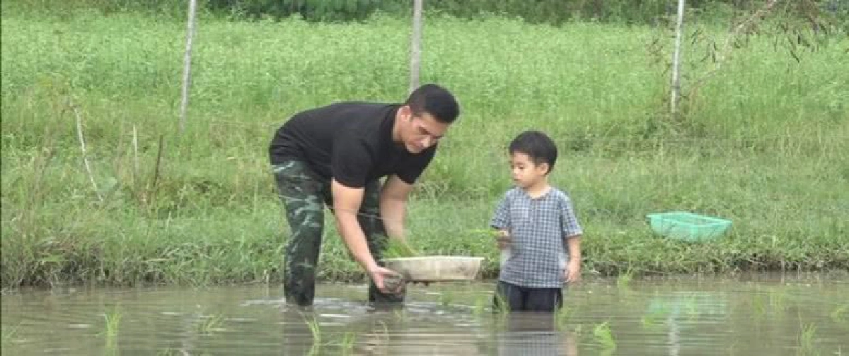 'น้องวิน-พ่อเบิร์ด' ลุยทุ่ง !!! 'น้องวิน-พ่อเบิร์ด' ลุยทุ่ง !!!