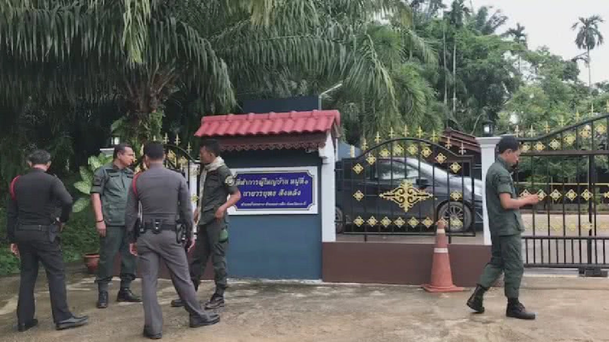 รวบผู้ต้องสงสัย 1 แก๊งฆ่าโหด 8 ศพ หิ้วสอบเซฟเฮ้าส์ รวบผู้ต้องสงสัย 1 แก๊งฆ่าโหด 8 ศพ หิ้วสอบเซฟเฮ้าส์