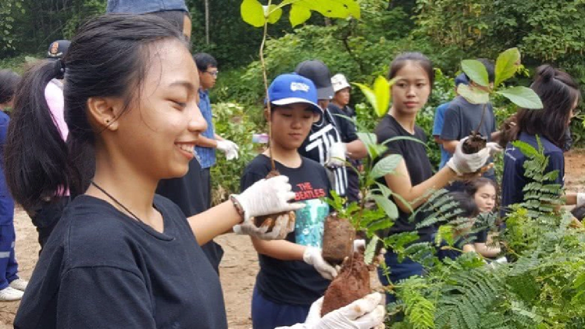 ปลูกป่า 3,500 ต้นสร้างจิตสำนึกคนรุ่นใหม่รักษ์ธรรมชาติ