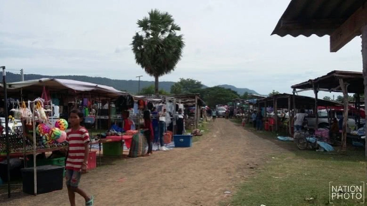 ตลาดนัดชายแดนซบเซาหนัก! ตลาดนัดชายแดนซบเซาหนัก!