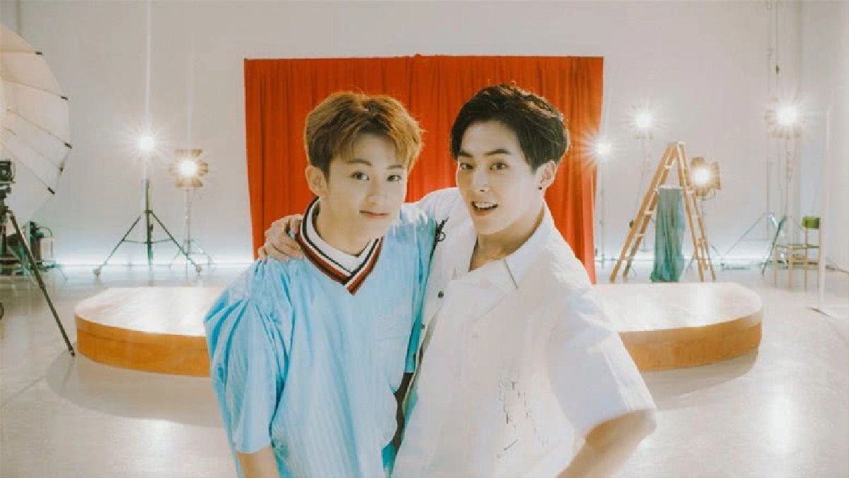 'ซิ่วหมิน'และ'มาร์ค'แท็คมือปล่อยซิงเกิ้ลใหม่ 