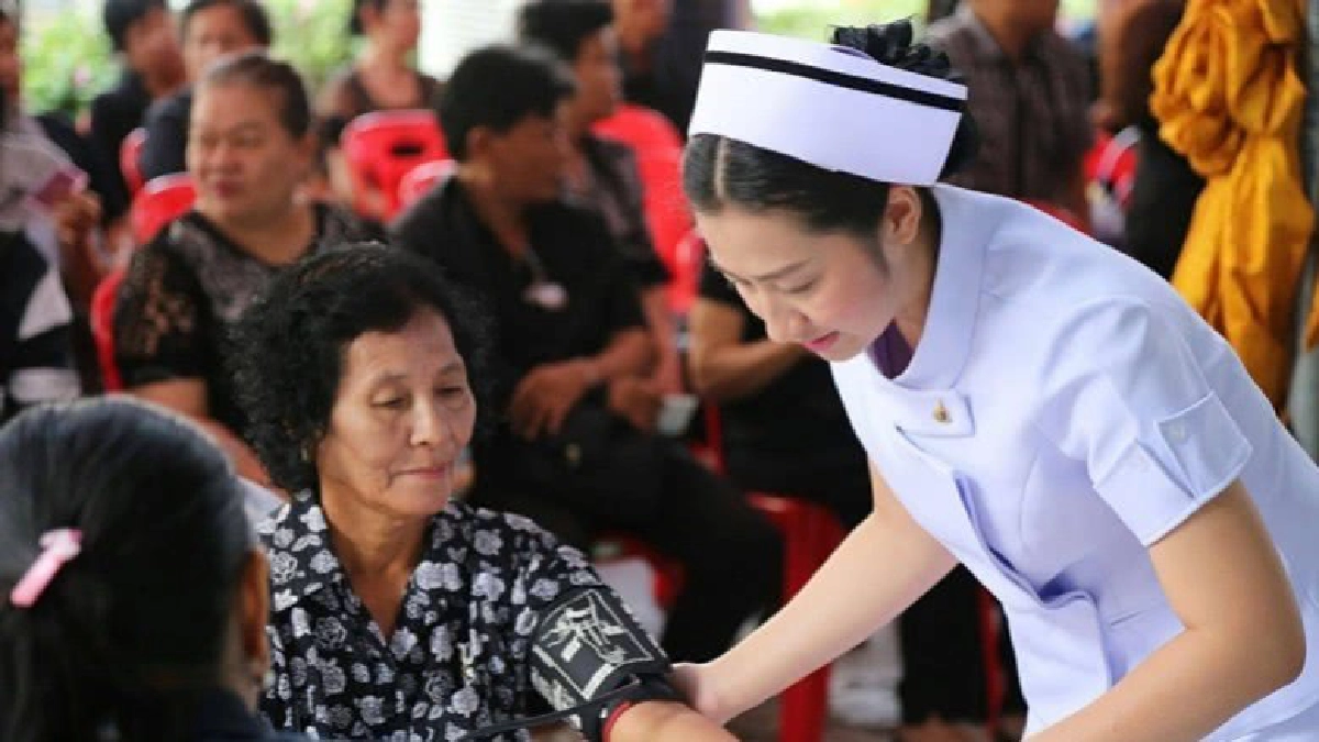 ทรงเจริญพระชนมายุ 5 รอบ ทรงเจริญพระชนมายุ 5 รอบ