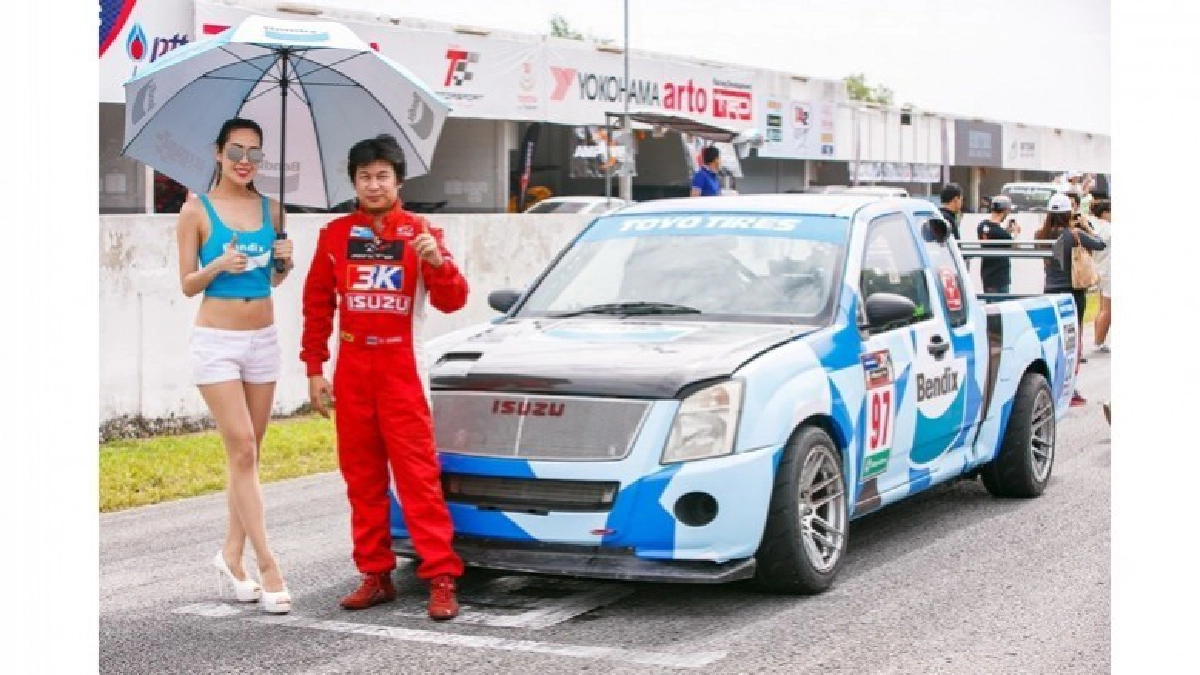 Bendix ultimate Racing Team เปิดตัว เก่ง RacingWeb คว้าที่ 1