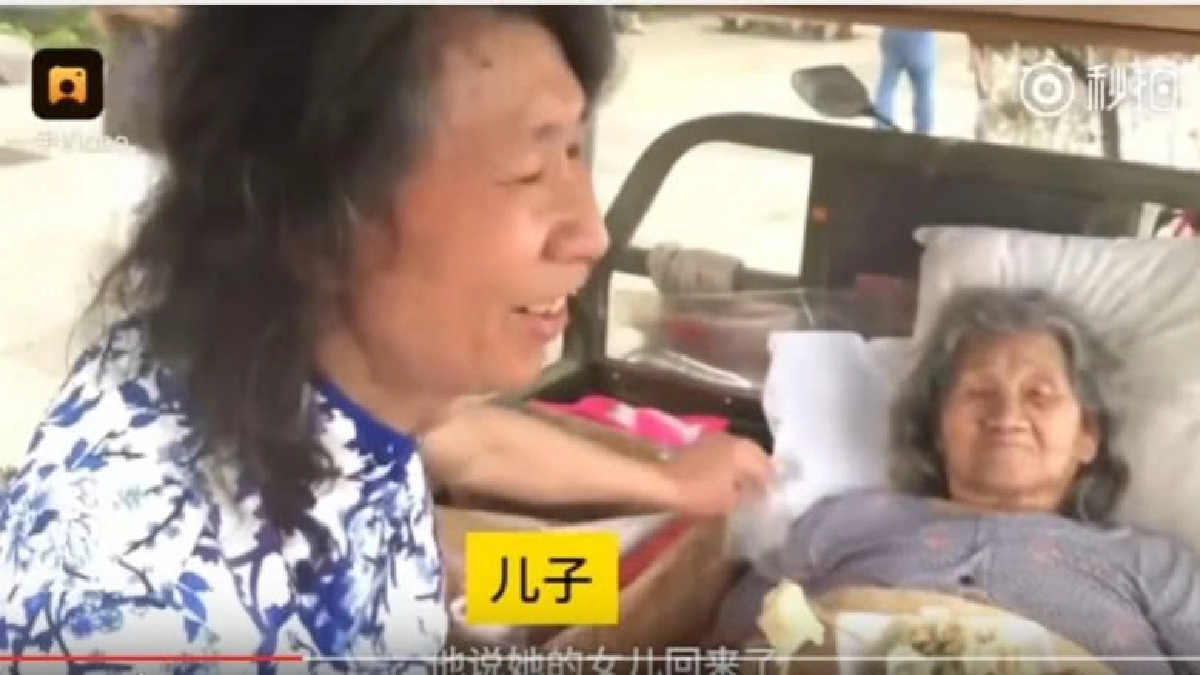 ชาวโซเชียลแห่ชื่นชมชายจีนแต่งหญิง20ปีช่วยแม่หายเศร้า