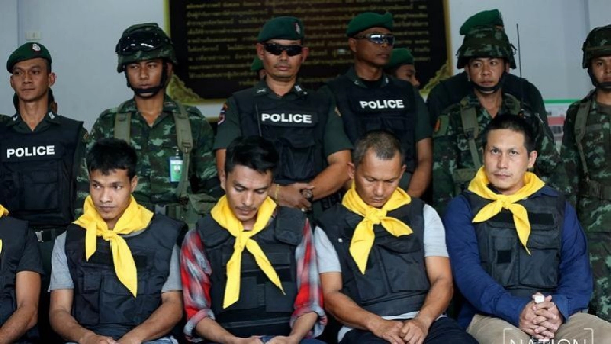 “8ผู้ต้องหา”ฆ่ายกครัวเครียด-“ผบ.ตร.”รับมอบตัวแล้ว