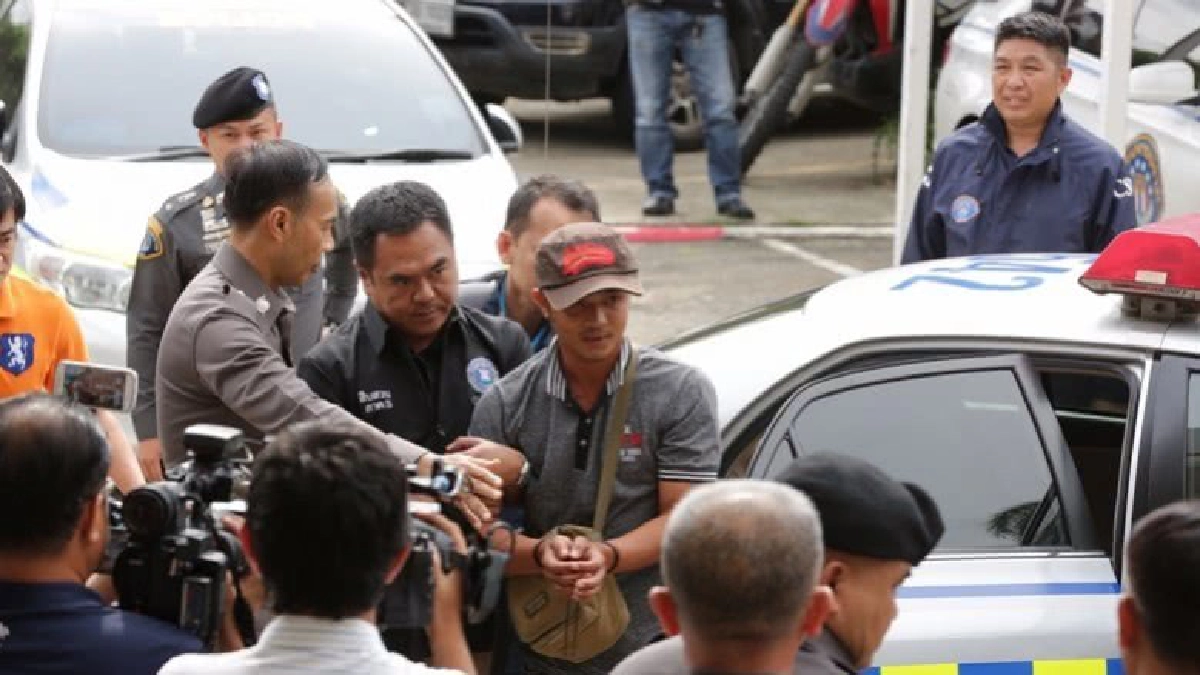 ‘ศรีวราห์’รับตัวแก๊งค้าอาวุธข้ามชาติ ‘ศรีวราห์’รับตัวแก๊งค้าอาวุธข้ามชาติ