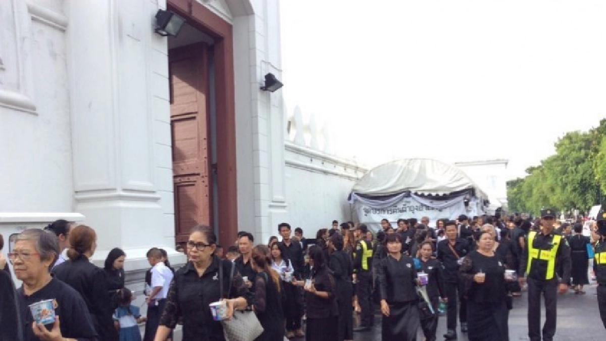ยามท้อแท้ คิดถึงพระองค์ท่านแล้วทำให้มีกำลังใจ