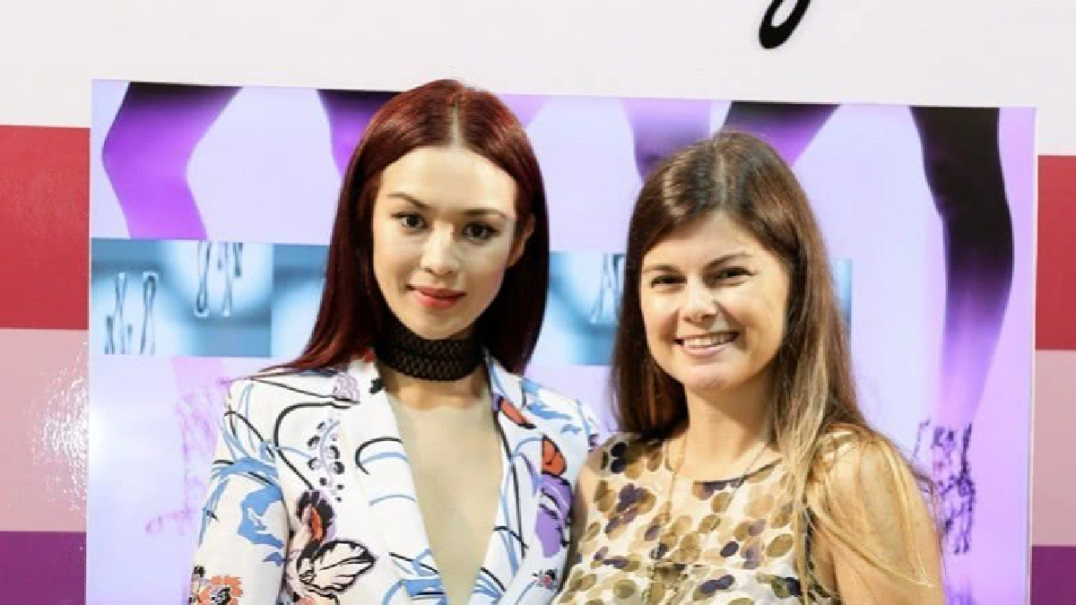 ปาร์ตี้คู่เท้าของสาวนำสมัย