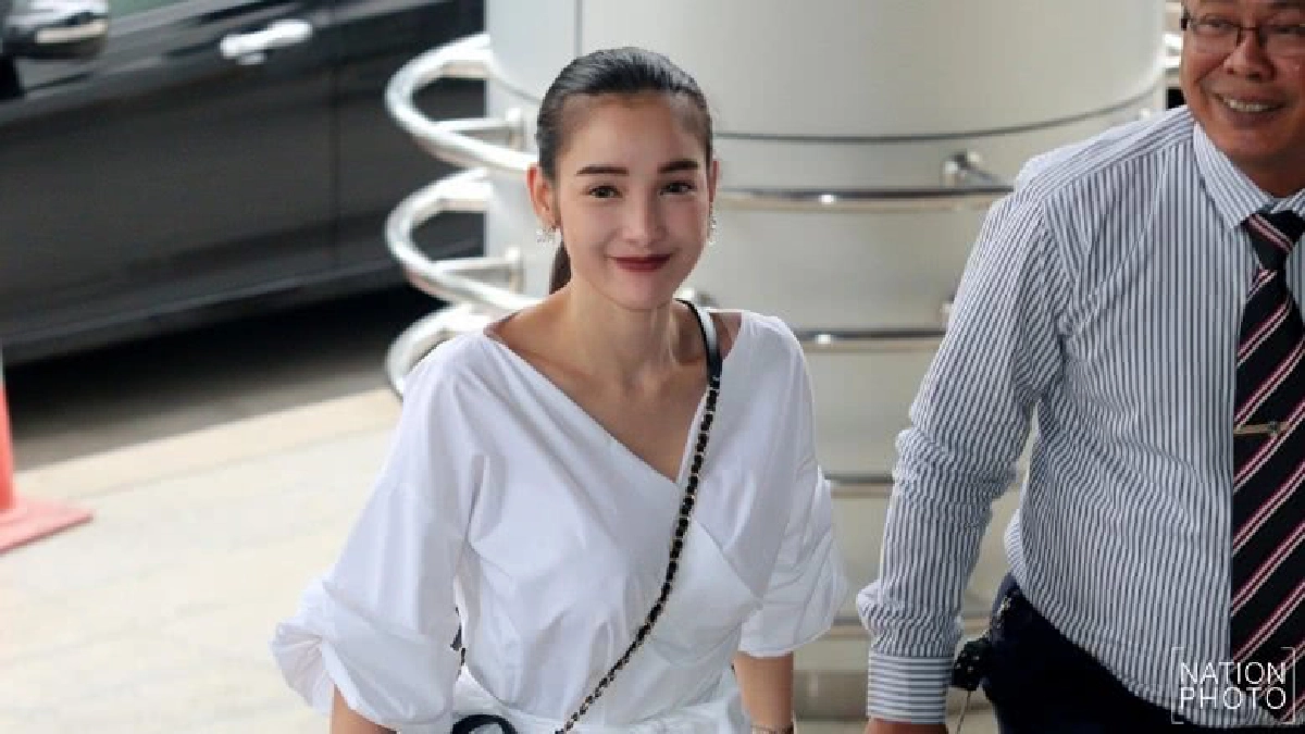แพท-ณปภา เดินทางเข้ารายงานตัวกับศาลอาญา แพท-ณปภา เดินทางเข้ารายงานตัวกับศาลอาญา