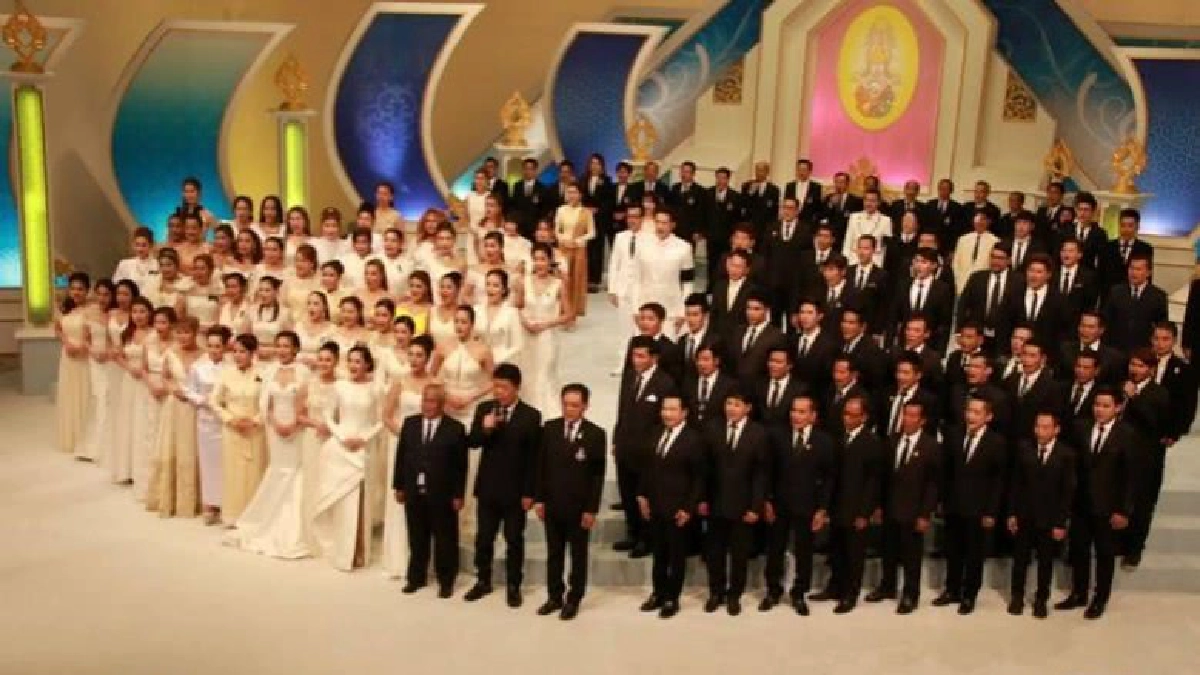 ชลธีแต่งเพลง ‘เรารัก ร.10’ ชลธีแต่งเพลง ‘เรารัก ร.10’