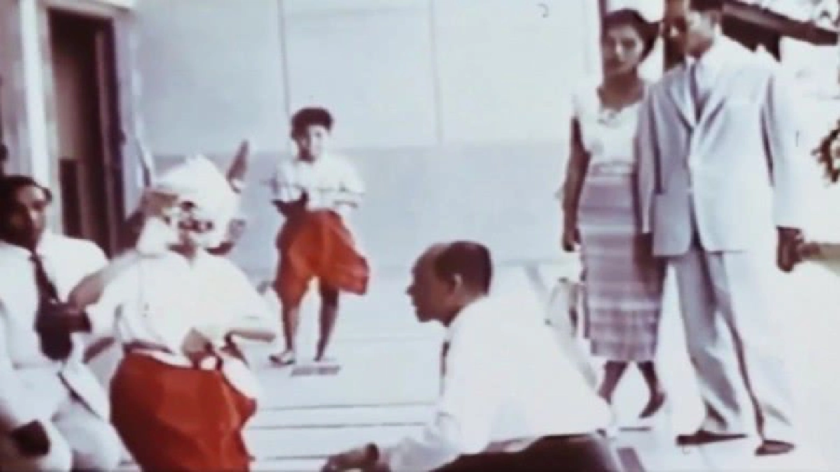 สมเด็จพระเจ้าอยู่หัว ทรงเป็นแบบอย่างด้านการอนุรักษ์โขน