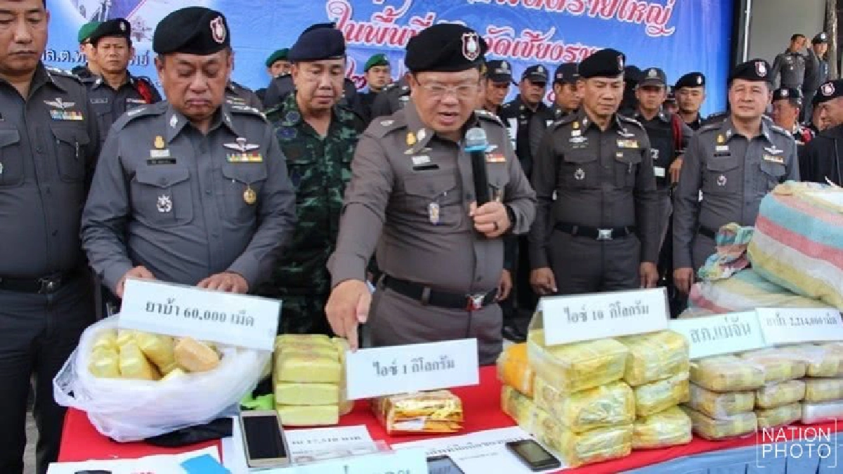ภ.5 จับยาบ้า 3 ล้านเม็ด-ยาไอซ์ 11 กก. ภ.5 จับยาบ้า 3 ล้านเม็ด-ยาไอซ์ 11 กก.