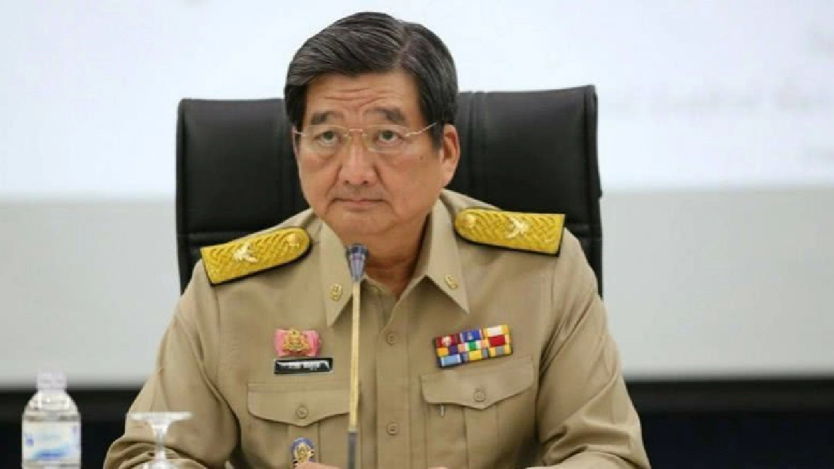 รมว.รง.ห่วงใยเร่งช่วยผู้ประสบภัยน้ำท่วม รมว.รง.ห่วงใยเร่งช่วยผู้ประสบภัยน้ำท่วม