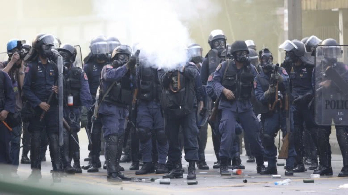 "ศาลนักการเมือง"นัดพิพากษา สลายม็อบ พธม. 7 ต.ค. 51 วันนี้ 