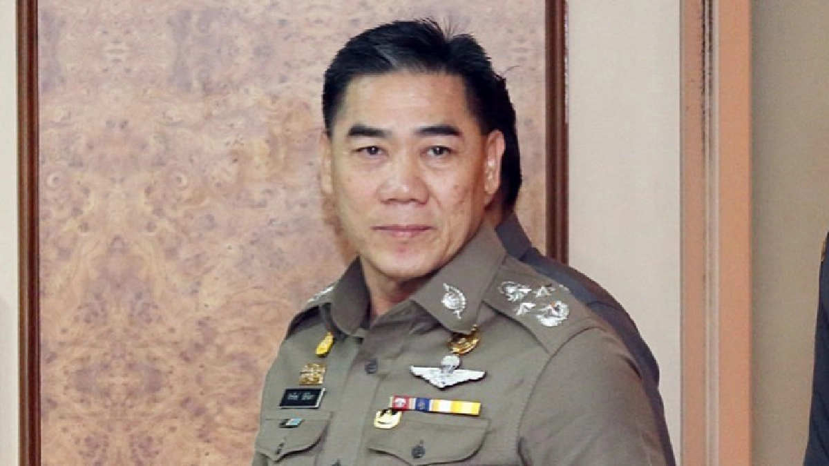 “จักรทิพย์เตรียมตั้งกก.สอบ“บิ๊กตร.”ซื้อขายเก้าอี้ภาค8 “จักรทิพย์เตรียมตั้งกก.สอบ“บิ๊กตร.”ซื้อขายเก้าอี้ภาค8