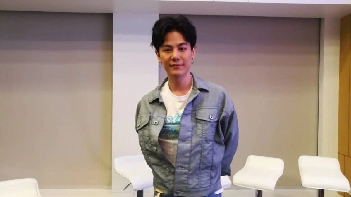 'เพชร'อึ้งโดนจวกยับแต่งตัวสไตล์เกาหลี!!