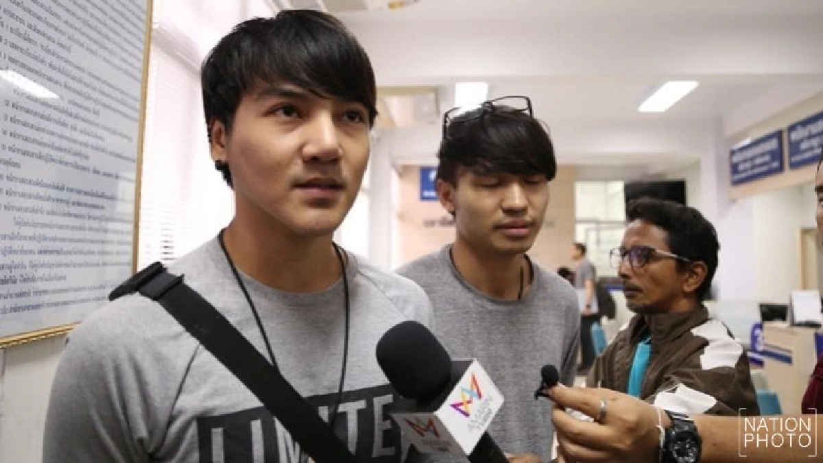 หนุ่มเล่นพิเรนดึงเชือกล่องหนขอโทษสังคม! หนุ่มเล่นพิเรนดึงเชือกล่องหนขอโทษสังคม!