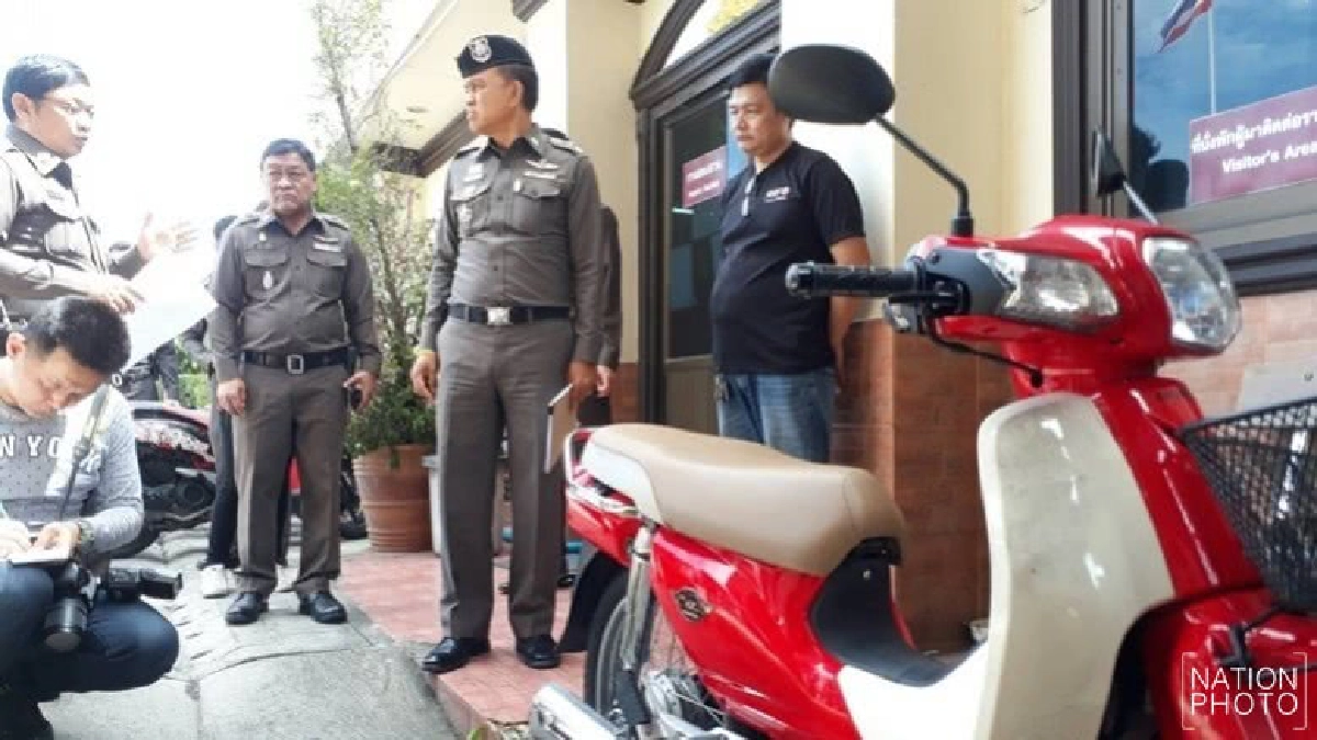 ผบช.น.เร่งสางคดีโจ๋ชิงสร้อยตกสะพานกลับรถ ผบช.น.เร่งสางคดีโจ๋ชิงสร้อยตกสะพานกลับรถ