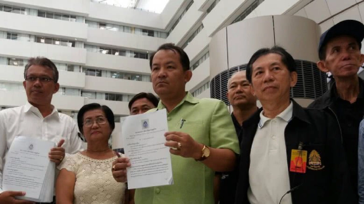 ยื่นศาลรธน.วินิจฉัย พ.ร.บ.ยุทธศาสตร์ชาติ ยื่นศาลรธน.วินิจฉัย พ.ร.บ.ยุทธศาสตร์ชาติ