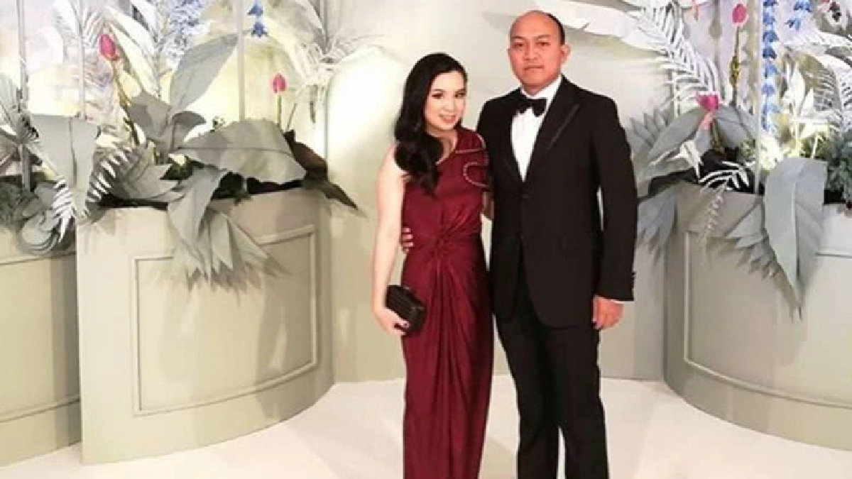 ภรรยายอมถ่ายรูปด้วย ภรรยายอมถ่ายรูปด้วย
