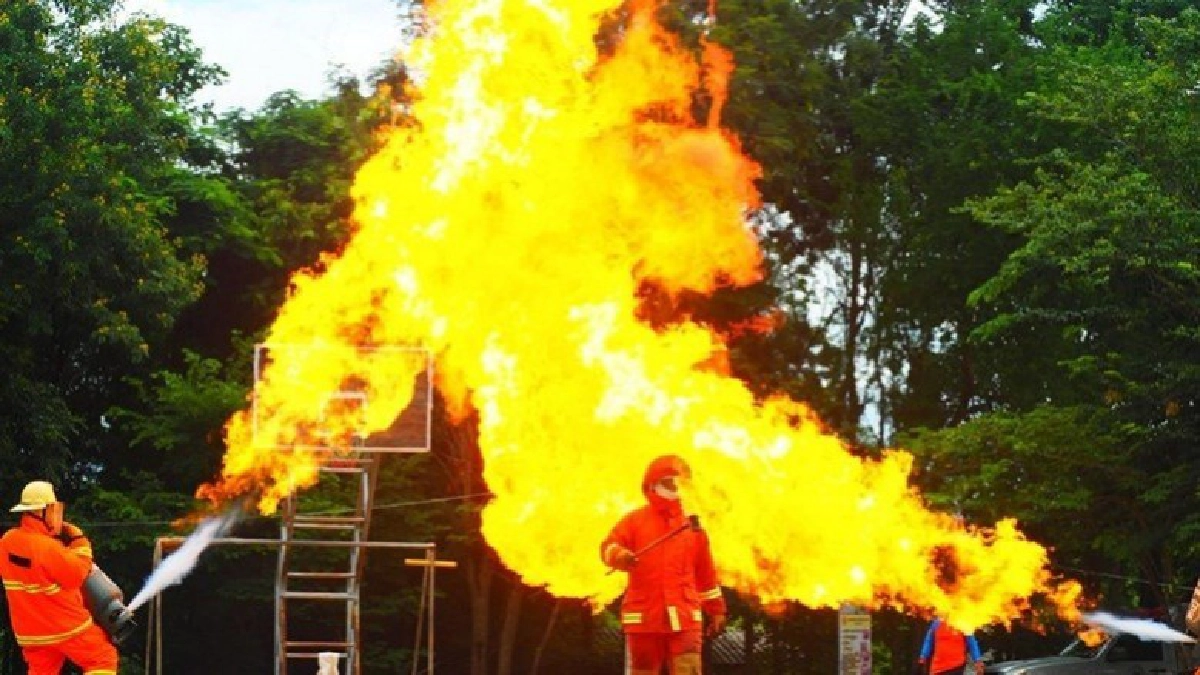 เตรียมพร้อม"นักเรียน รับมือไฟไหม้"