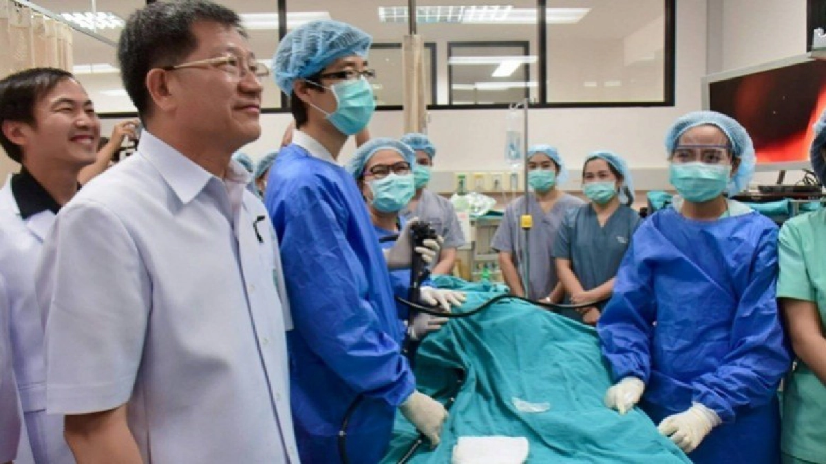 หนุนโรงพยาบาลร้อยเอ็ดผ่าตัดรูปแบบใหม่