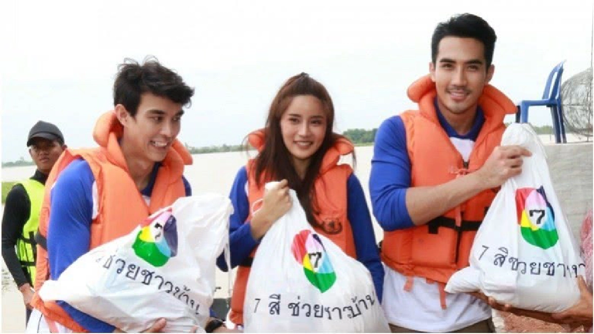 'บิ๊กเอ็ม-โตนนท์-คะน้า' ร่วมช่วยผู้ประสบภัย 'บิ๊กเอ็ม-โตนนท์-คะน้า' ร่วมช่วยผู้ประสบภัย