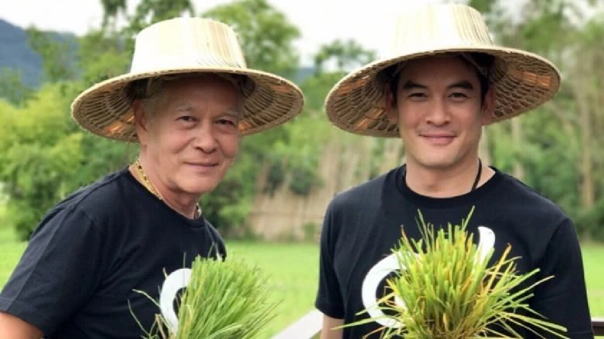 'นิรุตต์-ชาคริต' ปลูกข้าว 'วันแม่' เกี่ยว 'วันพ่อ' 'นิรุตต์-ชาคริต' ปลูกข้าว 'วันแม่' เกี่ยว 'วันพ่อ'