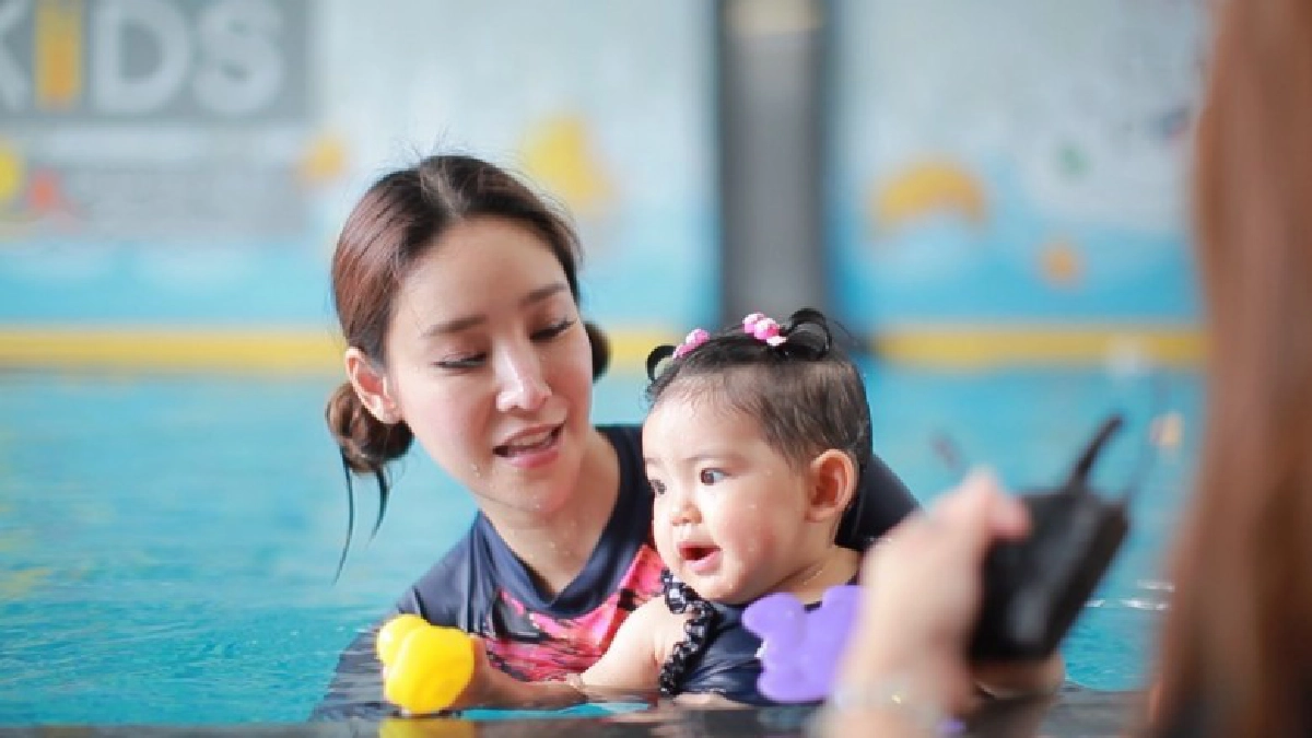 น้องอีสเตอร์ ลูกสาวแม่แตงโม น่ารักมาก น้องอีสเตอร์ ลูกสาวแม่แตงโม น่ารักมาก