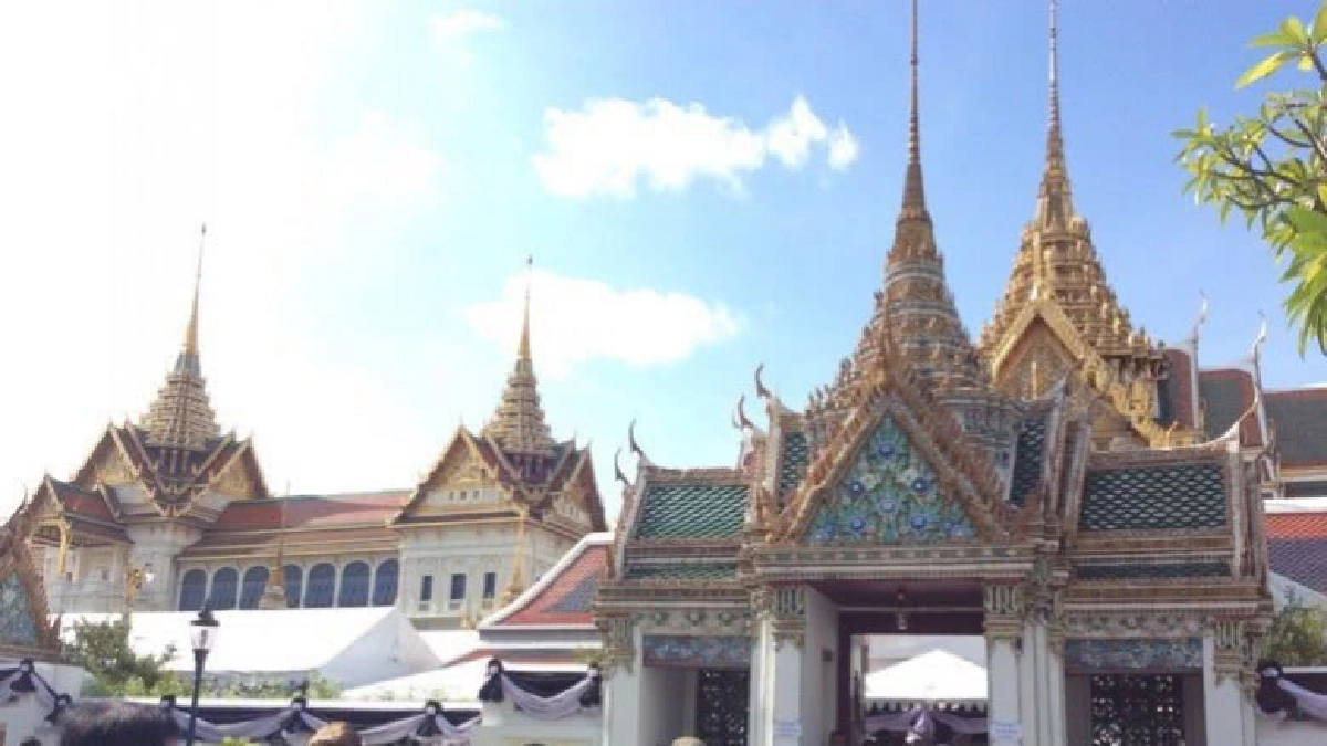 คณะเจ้าภาพร่วมบำเพ็ญกุศลพระบรมศพต่อเนื่องทุกวัน