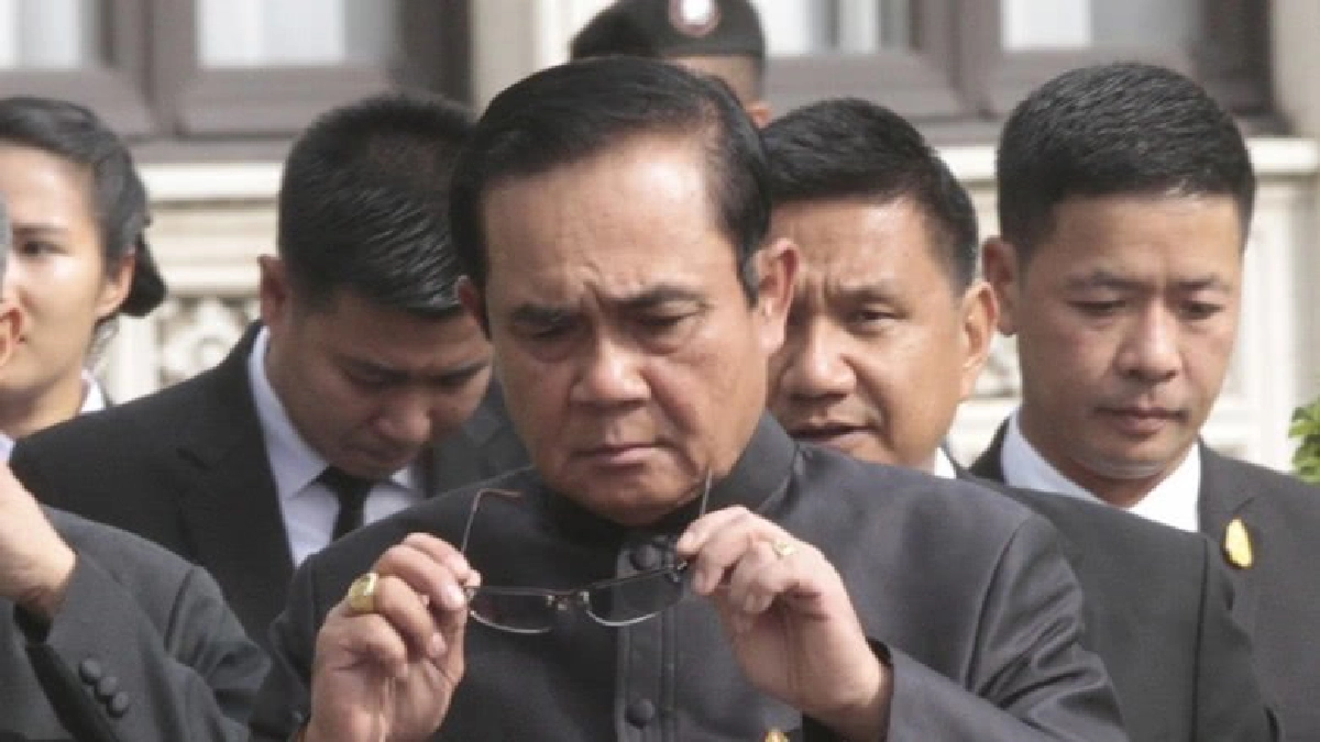 "นายกฯ"แจงไม่มีสิทธิ์เปลี่ยนโผทหาร "นายกฯ"แจงไม่มีสิทธิ์เปลี่ยนโผทหาร