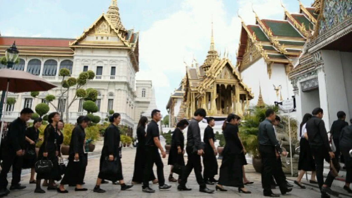 เข้ากรุงเทพฯ ครั้งแรก ตั้งใจมากราบสักการะพระบรมศพ ร.9