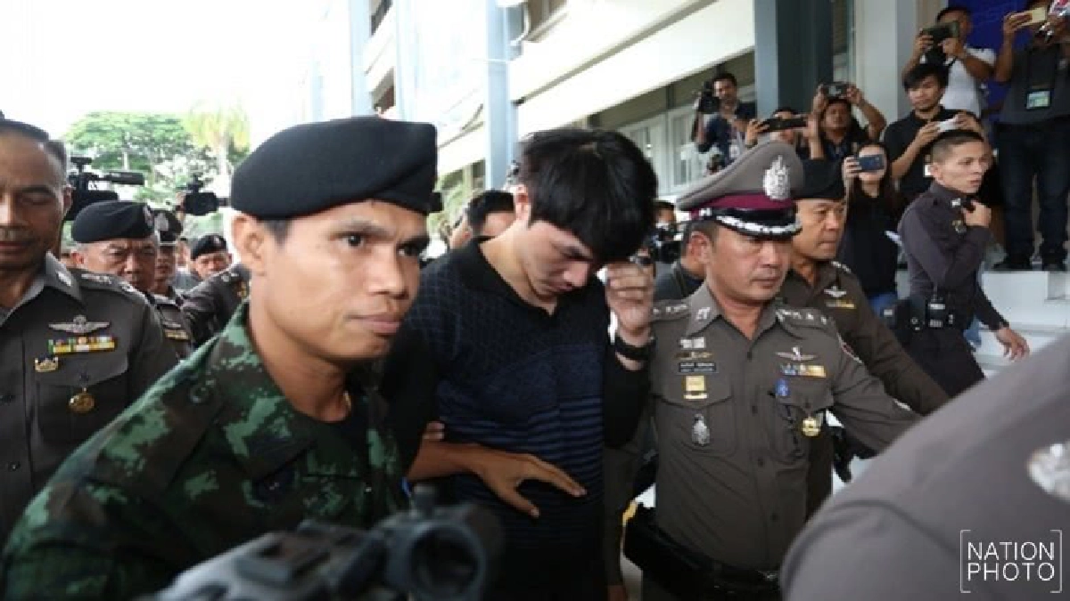 คุมตัว‘พลกฤต’ส่งกองปราบฯ คุมตัว‘พลกฤต’ส่งกองปราบฯ