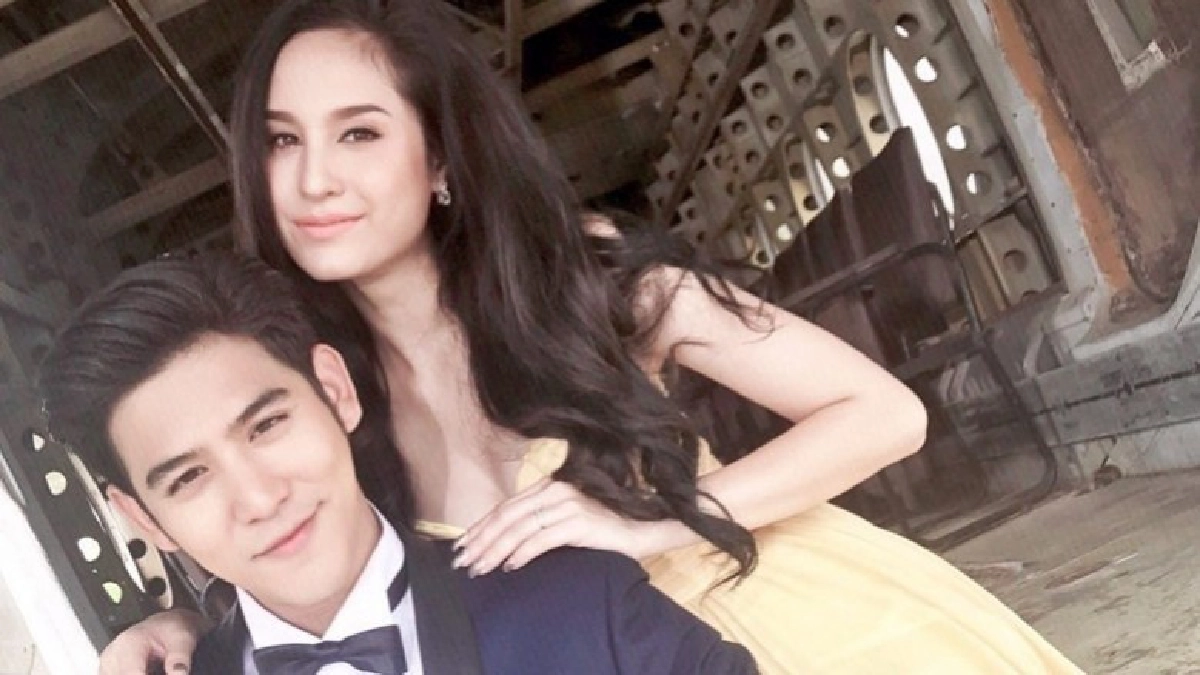 'พอร์ช-ขวัญ' แว้นมอเตอร์ไซค์หวาน 'พอร์ช-ขวัญ' แว้นมอเตอร์ไซค์หวาน